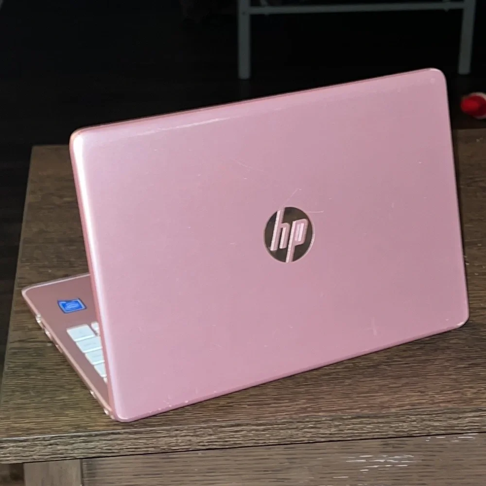 Pink hp Chromebook